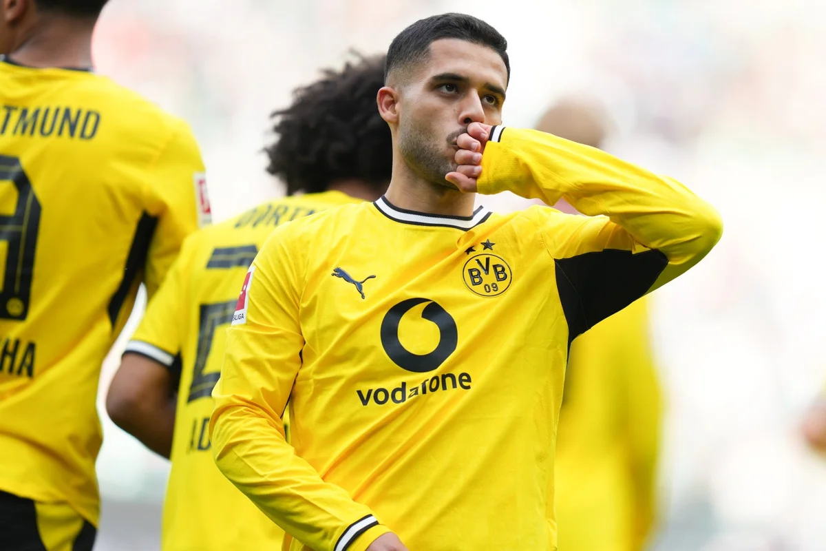 Borussia Dortmund стикається з проблемами з трансфером Яна Куту